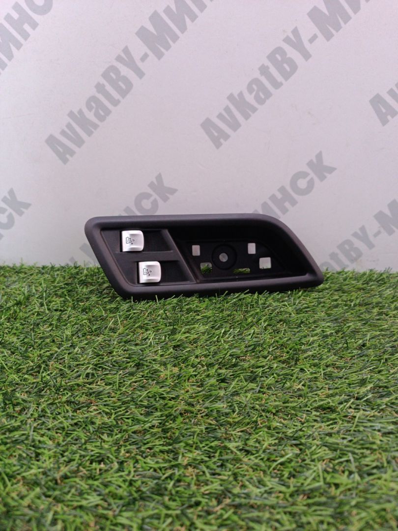 блок управления сиденьем BMW X7 G07 2019, 3.0 л., B58B30C, бензин, c1m, внедорожник 5 дв., полный привод, 61319864950, 9864950, 61319864948, 9864948, 51477951180, 7951180 - фото №1