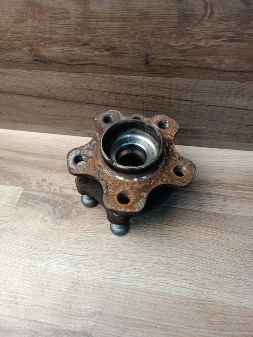 ступица передняя правая BMW X3 G01 2020, 3.0 л., B58B30B, бензин, c1m, внедорожник 5 дв., полный привод, 31206871193, 6871193, 31206866316, 6866316 - фото №1