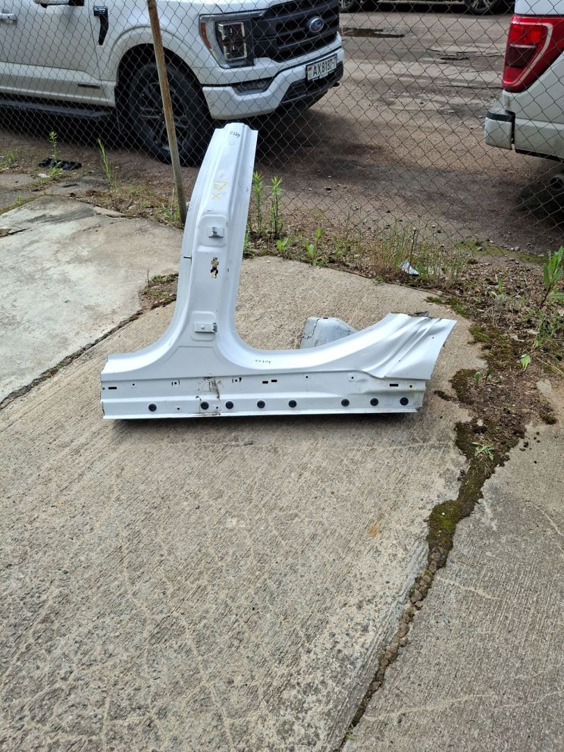 порог левый BMW i5 G60 2023, электро, a300, седан, задний привод, правый руль - фото №1