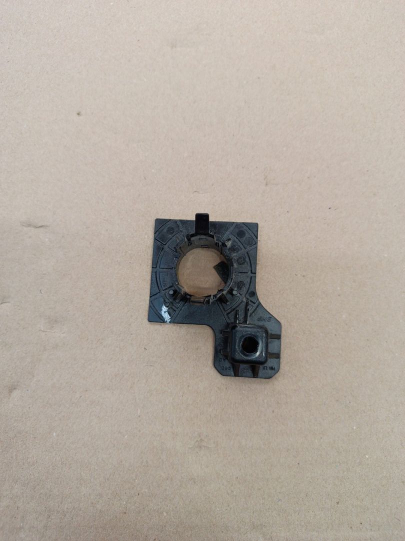 крепление парктроника BMW 5 серия G60/G61 2024, 2.0 л., b48b20s, бензин, АКПП, с4а, седан, полный привод, 5A011D1, 51125A011D1 - фото №1