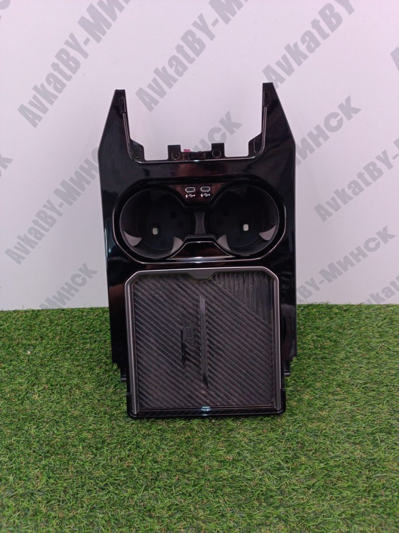 Беспроводное зарядное устройство BMW i5 G60 2023, электро, a300, седан, задний привод, правый руль, 51165A854F9, 5A854F9, 84105B52225, 5B52225, 84105A85F48, 5A85F48, 5A70147 - фото №1