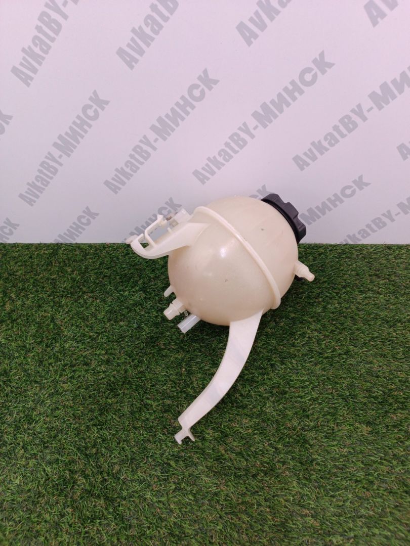 бачок расширительный BMW X7 G07 2019, 3.0 л., B58B30C, бензин, АКПП, a96, внедорожник 5 дв., полный привод, 17138610662, 8610662 - фото №1