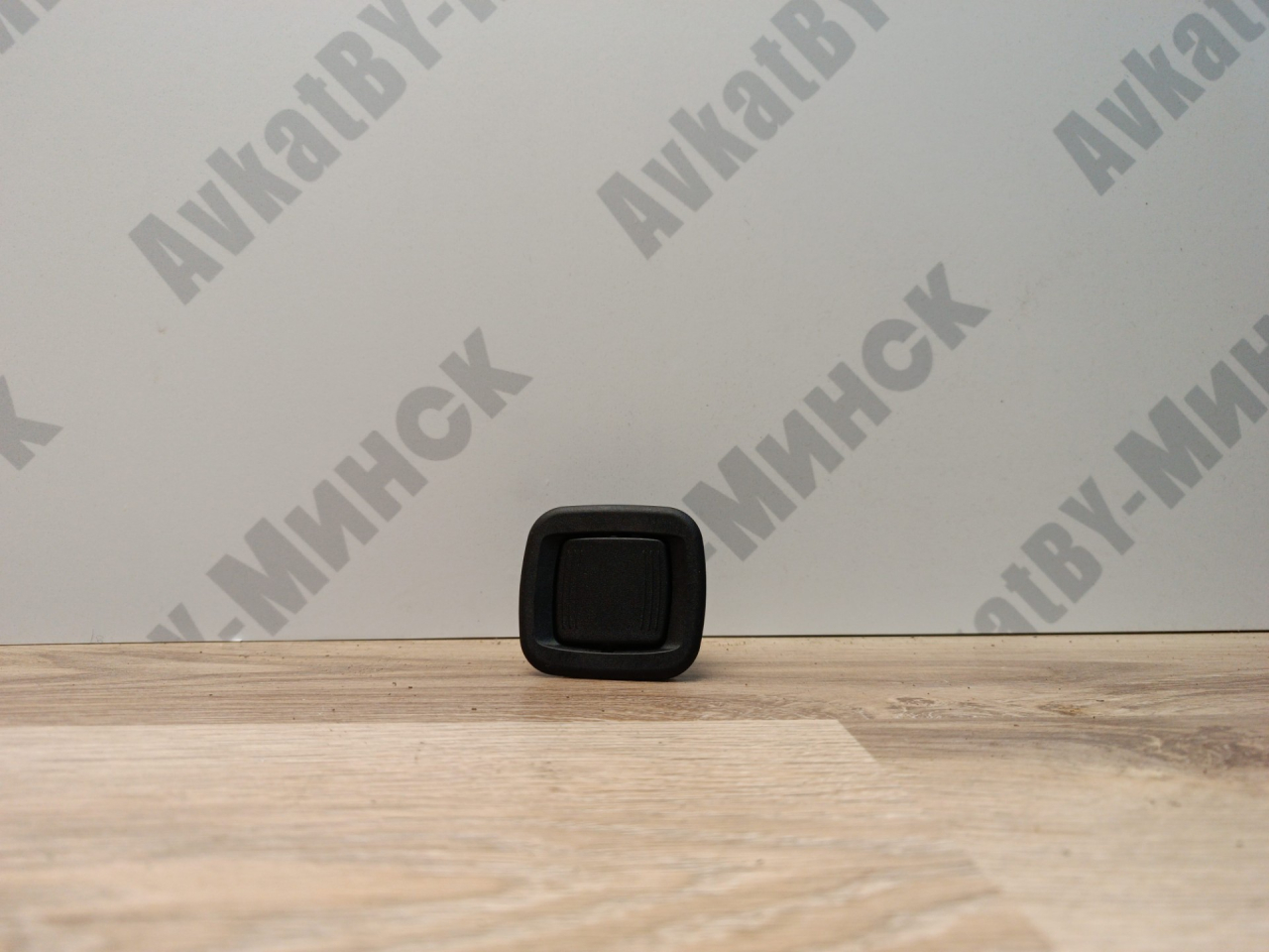 крючок для одежды BMW X4 M F98 2021, 3.0 л., s58b30a, бензин, АКПП, donington-grau metallic (c28), внедорожник 5 дв., 51168059315, 8059315, 7276909 - фото №1