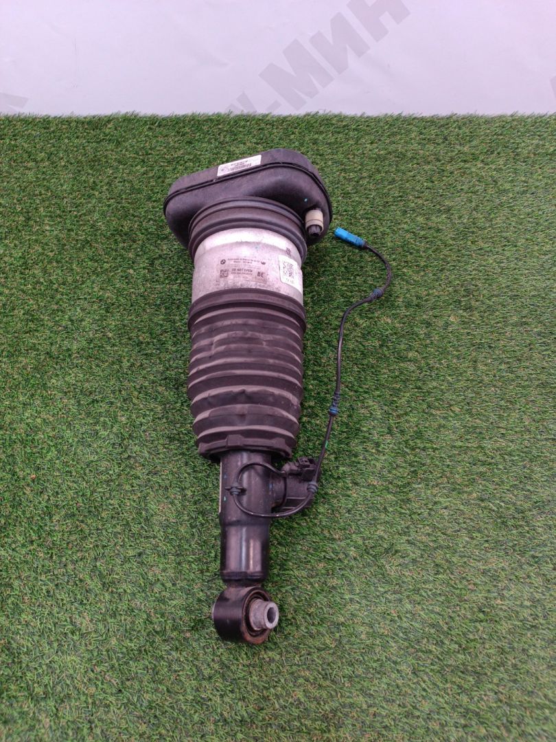 пневмостойка задняя BMW X7 G07 2021, 4.4 л., N63B44D, бензин, АКПП, c27 arktis-grau brillanteffekt, внедорожник 5 дв., полный привод, 37106869039, 6869039 - фото №1