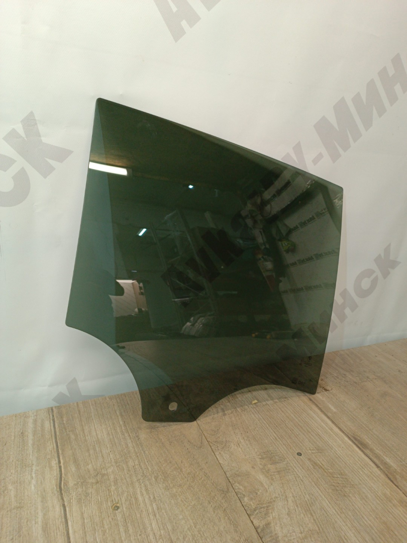 стекло двери задней правой BMW X4 M F98 2021, 3.0 л., s58b30a, бензин, АКПП, donington-grau metallic (c28), внедорожник 5 дв., 51357417376, 7417376 - фото №1