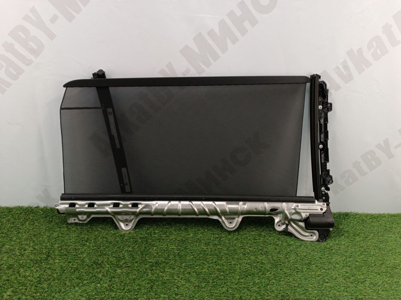 шторка солнцезащитная двери задней левой BMW X7 G07 2021, 4.4 л., N63B44D, бензин, АКПП, c27 arktis-grau brillanteffekt, внедорожник 5 дв., полный привод, 51357460477, 7460477 - фото №1