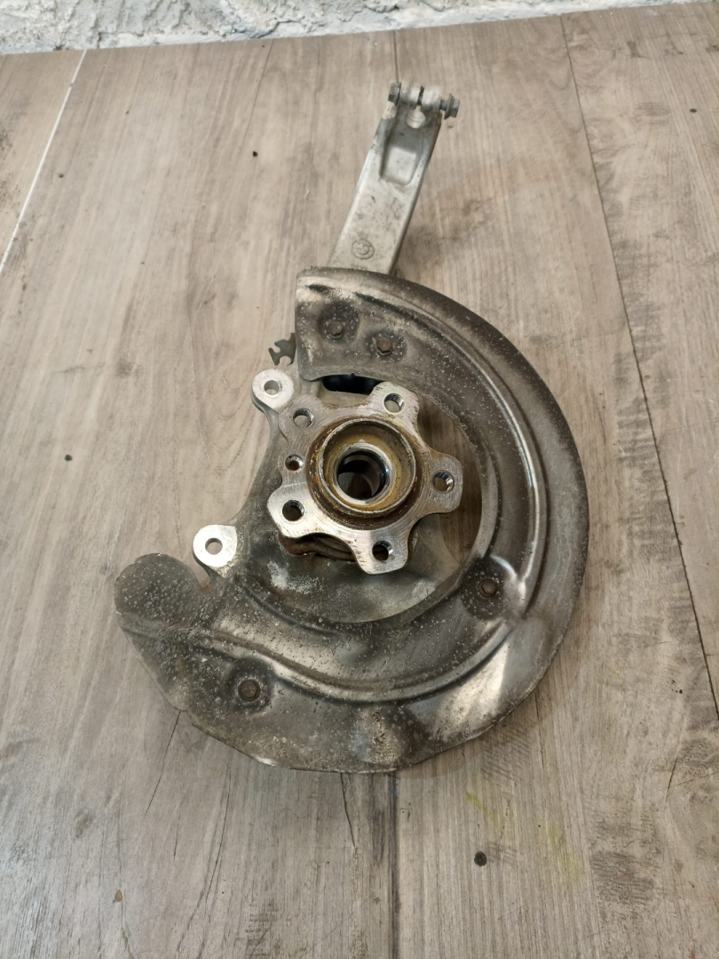 кулак поворотный правый BMW X5 G05 2019, 3.0 л., B58B30C, бензин, АКПП, a96, внедорожник 5 дв., полный привод, 6876656, 31216876656, 6864571, 31206864571 - фото №1