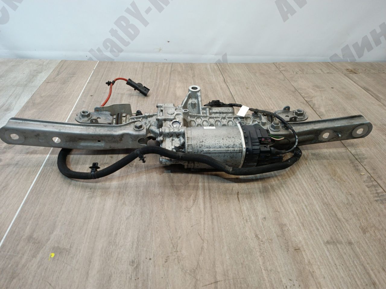 актюатор привода HSR BMW X7 G07 2021, 4.4 л., N63B44D, бензин, АКПП, c27 arktis-grau brillanteffekt, внедорожник 5 дв., полный привод, 6895076, 33346895076, 6893752, 33346893752 - фото №1
