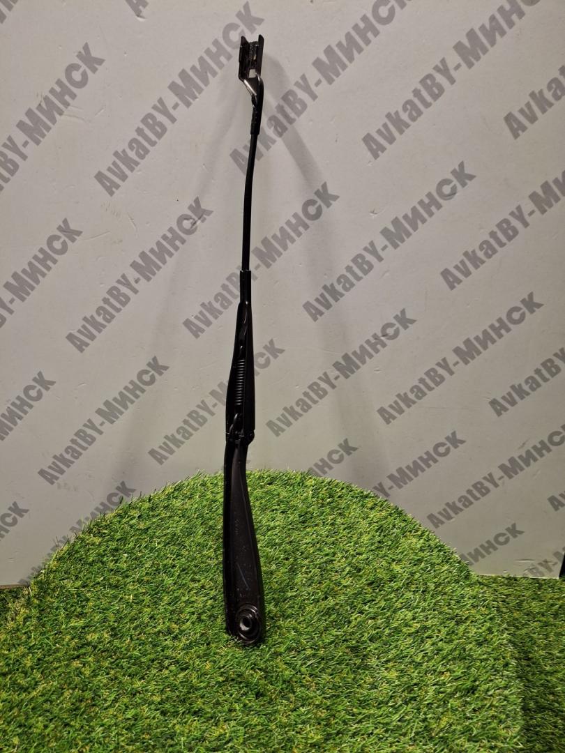 щеткодержатель (поводок стеклоочистителя, дворник) BMW X7 G07 2021, 3.0 л., B58B30C, бензин, АКПП, a96, внедорожник 5 дв., полный привод, 7434846, 61619479244, 9478244 - фото №1