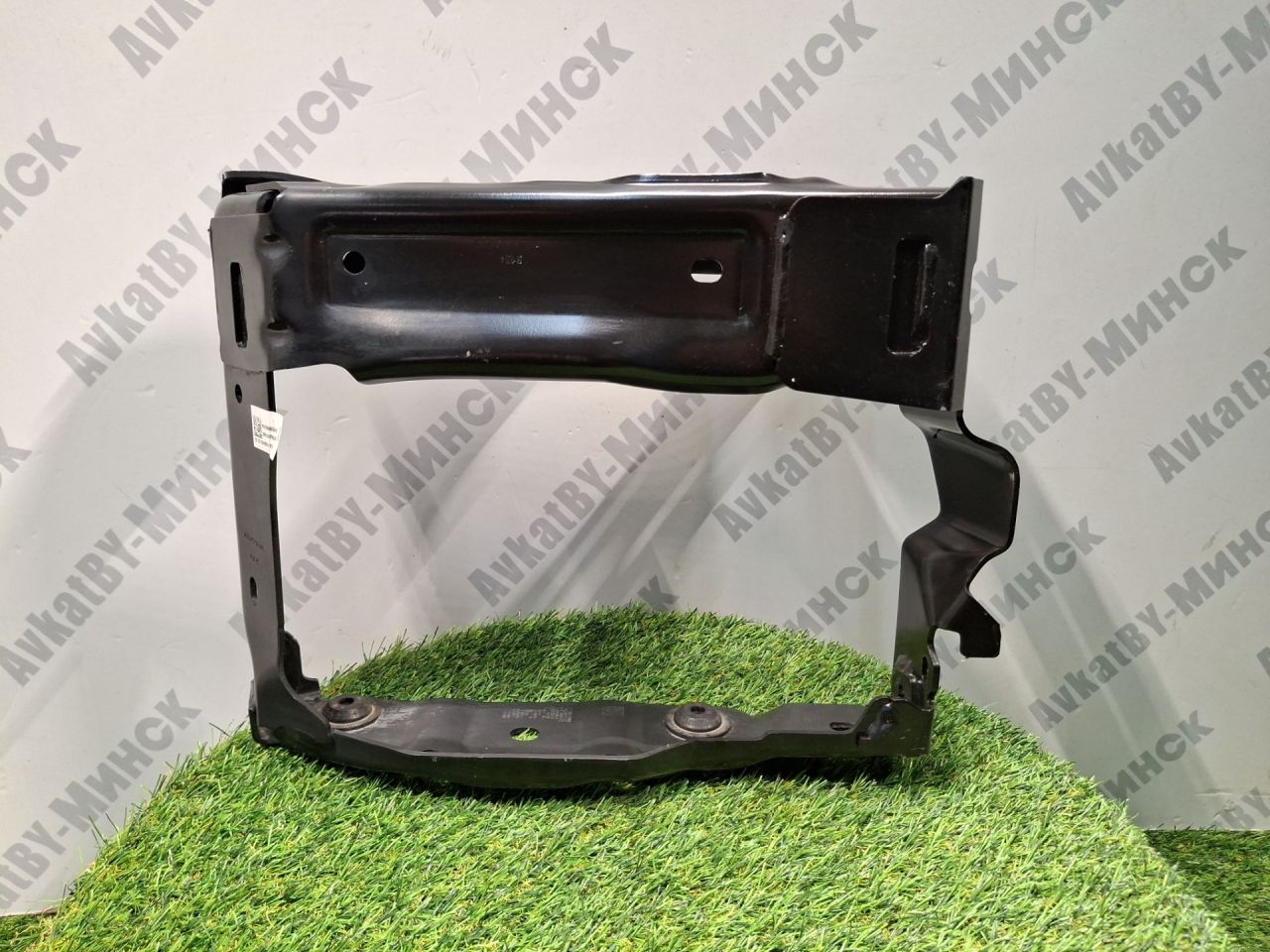 кронштейн радиатора BMW 5 серия G60/G61 2024, 2.0 л., b48b20s, бензин, АКПП, с4а, седан, полный привод, 51119463994, 9463994 - фото №1