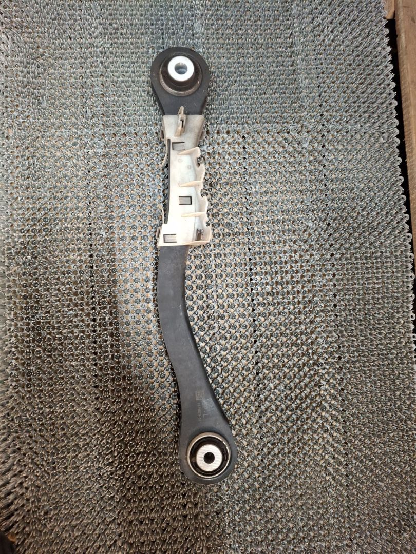 рычаг задний левый BMW X7 G07 2021, 4.4 л., N63B44D, бензин, АКПП, c27 arktis-grau brillanteffekt, внедорожник 5 дв., полный привод, 33306878029, 6878029 - фото №1