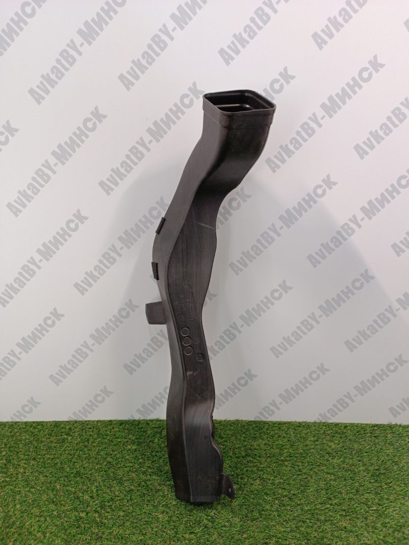 воздуховод печки BMW X7 G07 2021, 4.4 л., N63B44D, бензин, АКПП, c27 arktis-grau brillanteffekt, внедорожник 5 дв., полный привод, 7466094, 64227466094 - фото №1