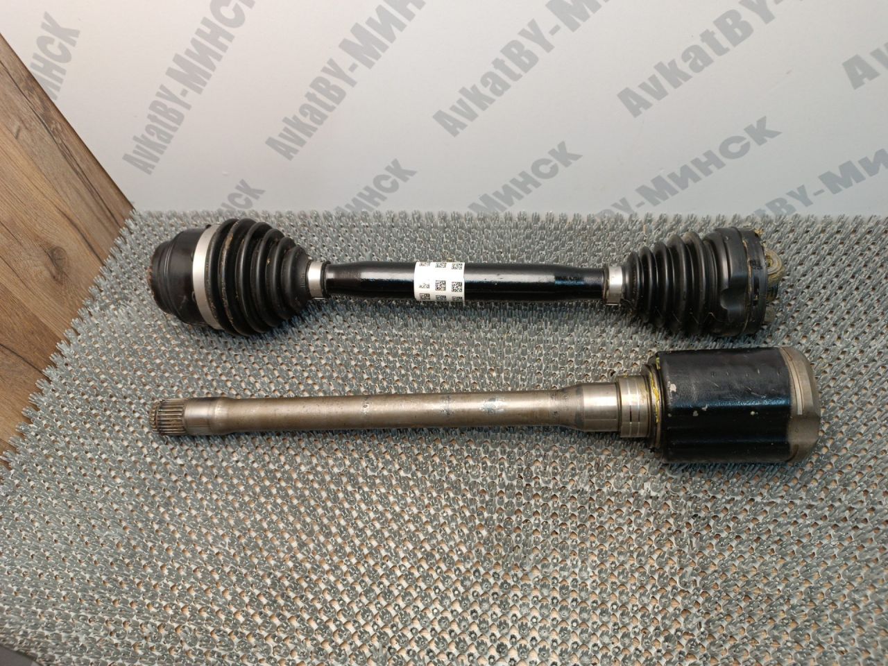 полуось передняя правая (приводной вал, ШРУС) BMW X7 G07 2021, 3.0 л., B58B30C, бензин, АКПП, 475(black-sapphire metallic), внедорожник 5 дв., полный привод, 31608486202, 8486202 - фото №1