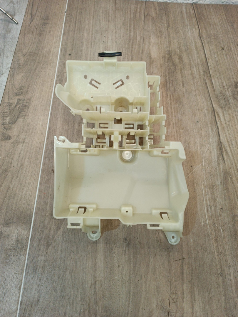 кронштейн (крепление) BMW X5 G05 2019, 3.0 л., B58B30C, бензин, АКПП, a96, внедорожник 5 дв., полный привод, 8780755, 61138780755 - фото №1