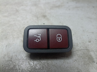 кнопка открытия багажника Mercedes-Benz E-Класс W213/S213/C238/A238 W213 2016, 2.0 л., OM 654.920, дизель, АКПП, черный., седан, задний привод, A2208211479