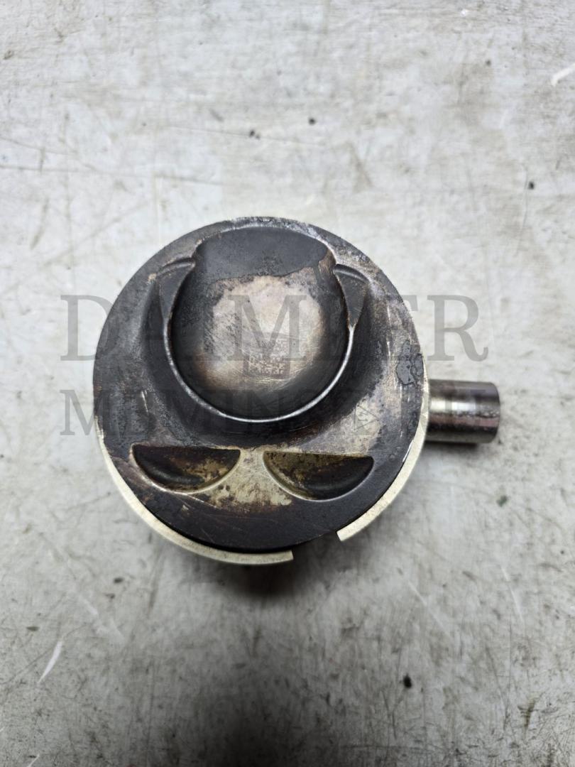 поршень Porsche Cayenne 958 2014, 3.6 л., M 55.02, бензин, 95810303300, 95810303200, 03H107066AR - фото №1