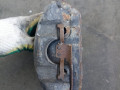 суппорт передний правый Mercedes-Benz M-Класс W163 2000, 2.7 л., OM 612.963, дизель, внедорожник 5 дв. - фото №2