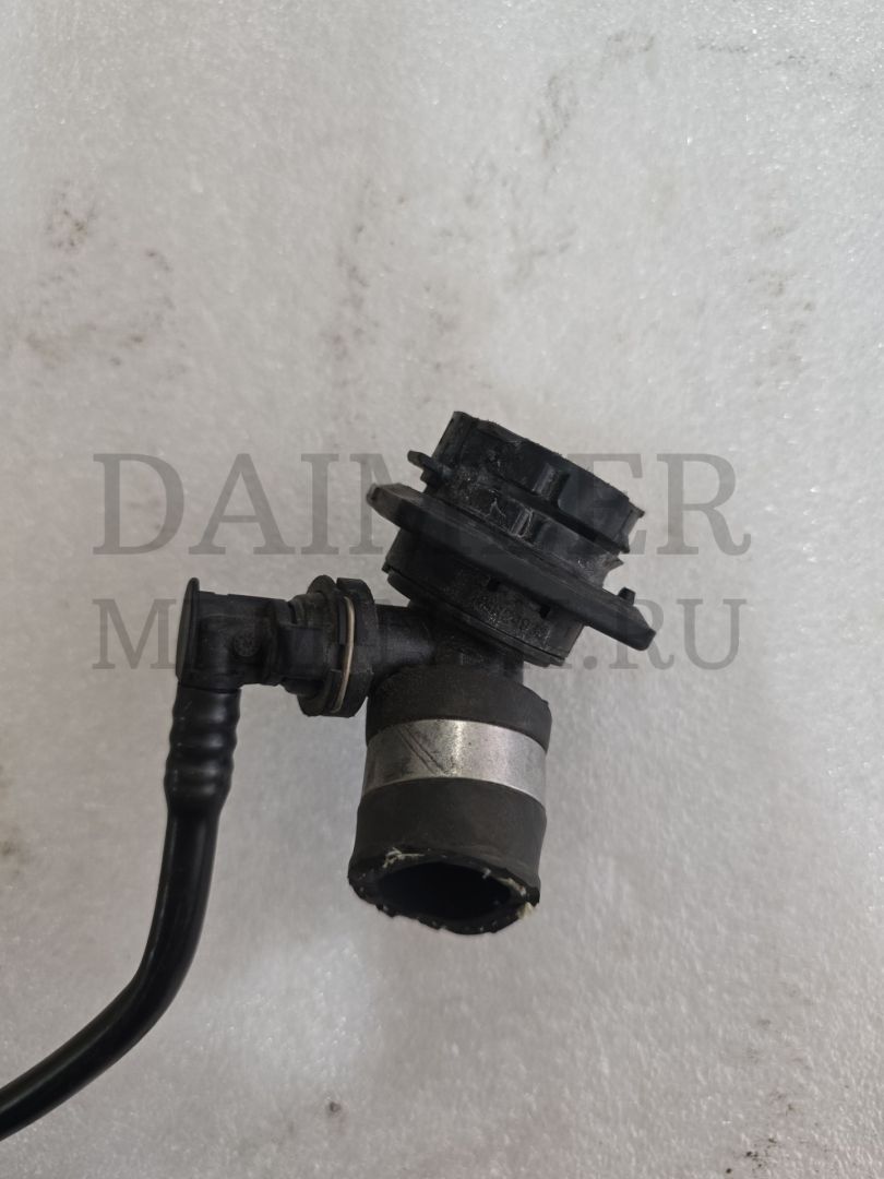 патрубок отопителя (печки) Mercedes-Benz CLS AMG C257 2018, 2.9 л., OM 656.929, дизель, АКПП, A2138302105 - фото №1