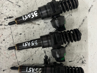 форсунка Volkswagen Polo 4 поколение [рестайлинг] 2007, 1.4 л., TDi, BMS, дизель, МКПП, 038130073BP