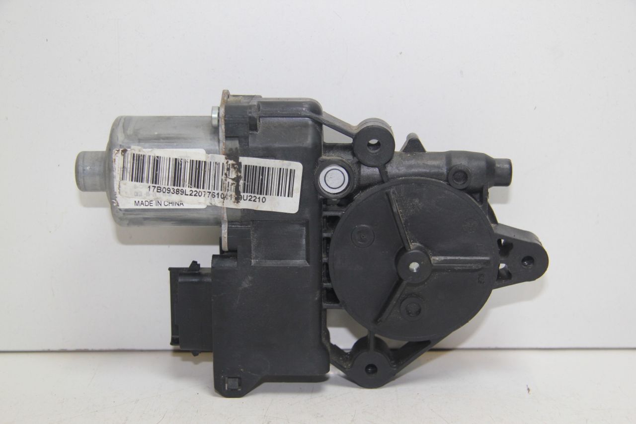 моторчик стеклоподъемника передний левый JAC S3 1 поколение 2019, 1.6 л., бензин, МКПП, серебристый, универсал, передний привод - фото №1