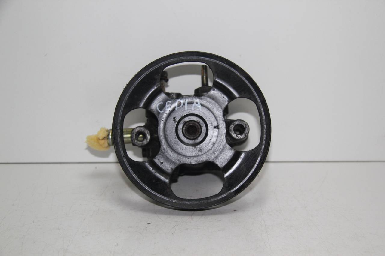 насос гидроусилителя руля Mitsubishi Lancer Cedia 9 поколение CS2A 2001, 1.6 л., 4G18, бензин, вариатор, синий, седан, передний привод, правый руль, MR403656 - фото №1