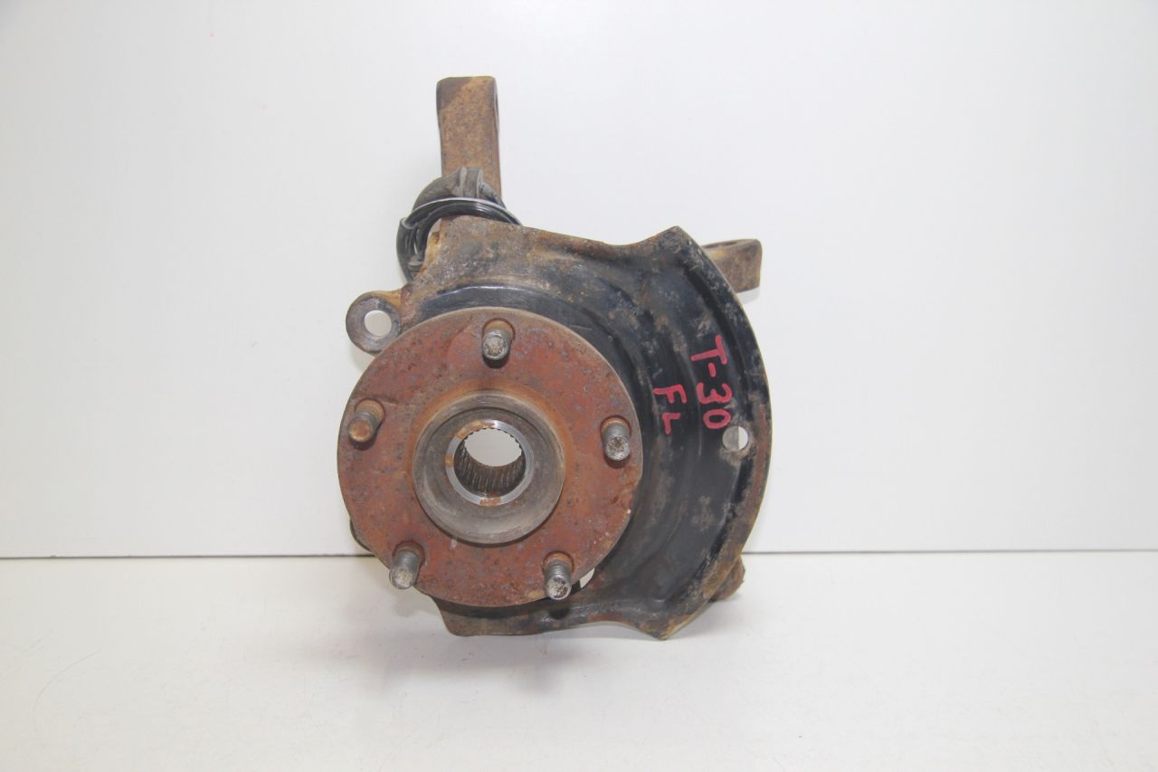 кулак поворотный левый Nissan X-Trail T30 NT30 2003, 2.5 л., QR25DE, бензин, АКПП, светло-серый, универсал, полный привод, 400158H300 - фото №1