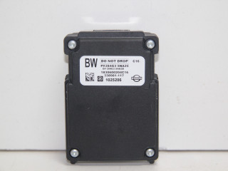 камера переднего обзора Infiniti QX50 P71A 2019, 284G35NA1C