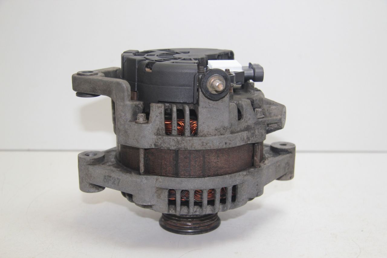 генератор Chevrolet Captiva 1 поколение C100 2006, 2.4 л., Z 24 SED, бензин, АКПП, черный, универсал, полный привод, 96627030 - фото №1