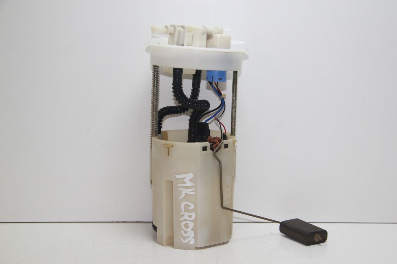 насос топливный Geely MK Cross 1 поколение 2012, 1.5 л., MR479QA, бензин, МКПП, темно-вишневый, хетчбэк 5 дв., передний привод, 1016001861 - фото №1