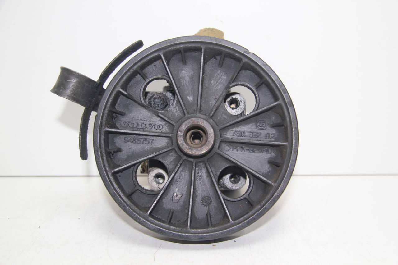 насос гидроусилителя руля Volvo S80 1 поколение AS85 2001, 2.4 л., B 5244 S, бензин, АКПП, серый, передний привод, 7611332112 - фото №1