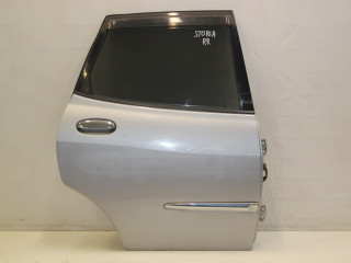дверь задняя правая Daihatsu Storia 1 поколение M100 [2-й рестайлинг] M101S 2004, 1.3 л., K3-VE2, бензин, АКПП, серебро, хетчбэк 5 дв., передний привод, правый руль