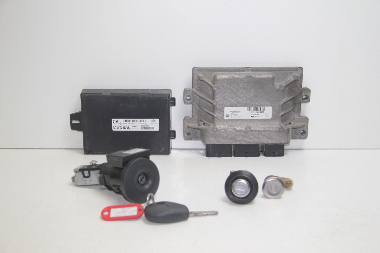 блок управления двигателем Renault Logan 2 поколение L8 2016, 1.6 л., K4M 842, бензин, МКПП, белый, седан, 237104234R - фото №1