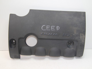 декоративная крышка двигателя Kia Ceed 1 поколение [рестайлинг] ED 2010, 1.6 л., G4FC, бензин, МКПП, красный, универсал, передний привод, 292402B031