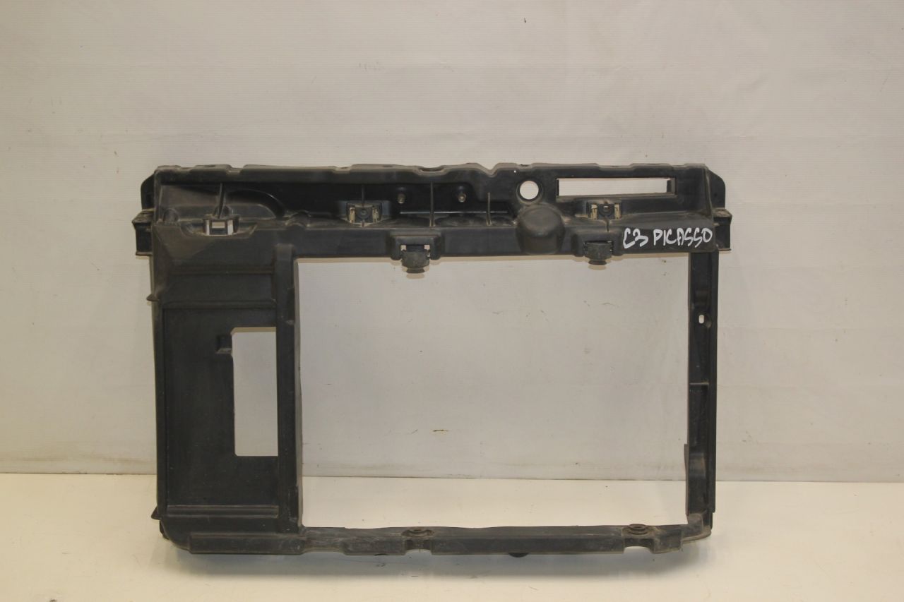 передняя панель крепления облицовки (телевизор) Citroen C3 Picasso 1 поколение SH 2011, 1.4 л., 8FP (EP3), бензин, МКПП, белый, передний привод, 9801492180, PGS6562Q2 - фото №1