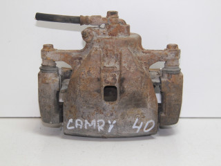 суппорт передний правый Toyota Camry XV40 [рестайлинг] ACV40 2011, 2.4 л., 2AZ-FE, бензин, МКПП, черный, седан, передний привод, 4773033340