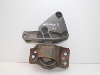 подушка крепления двигателя Renault Megane 2 поколение 2003, 1.9 л., F9Q 800, дизель, МКПП, красный, хетчбэк 5 дв., передний привод, 8200072652
