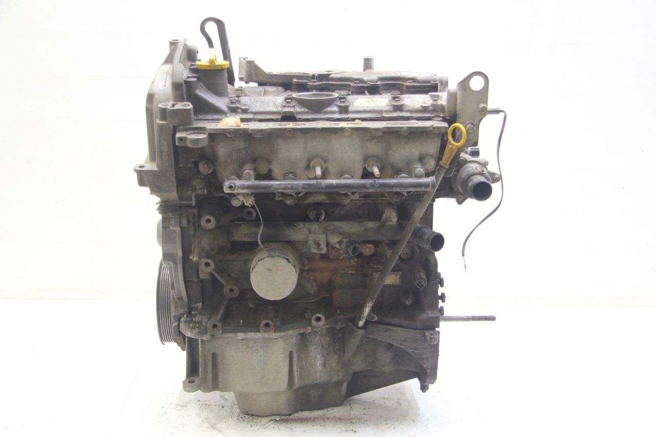 двигатель Renault Logan 2 поколение L8 2016, 1.6 л., K4M 842, бензин, МКПП, белый, седан, K4M842 - фото №1