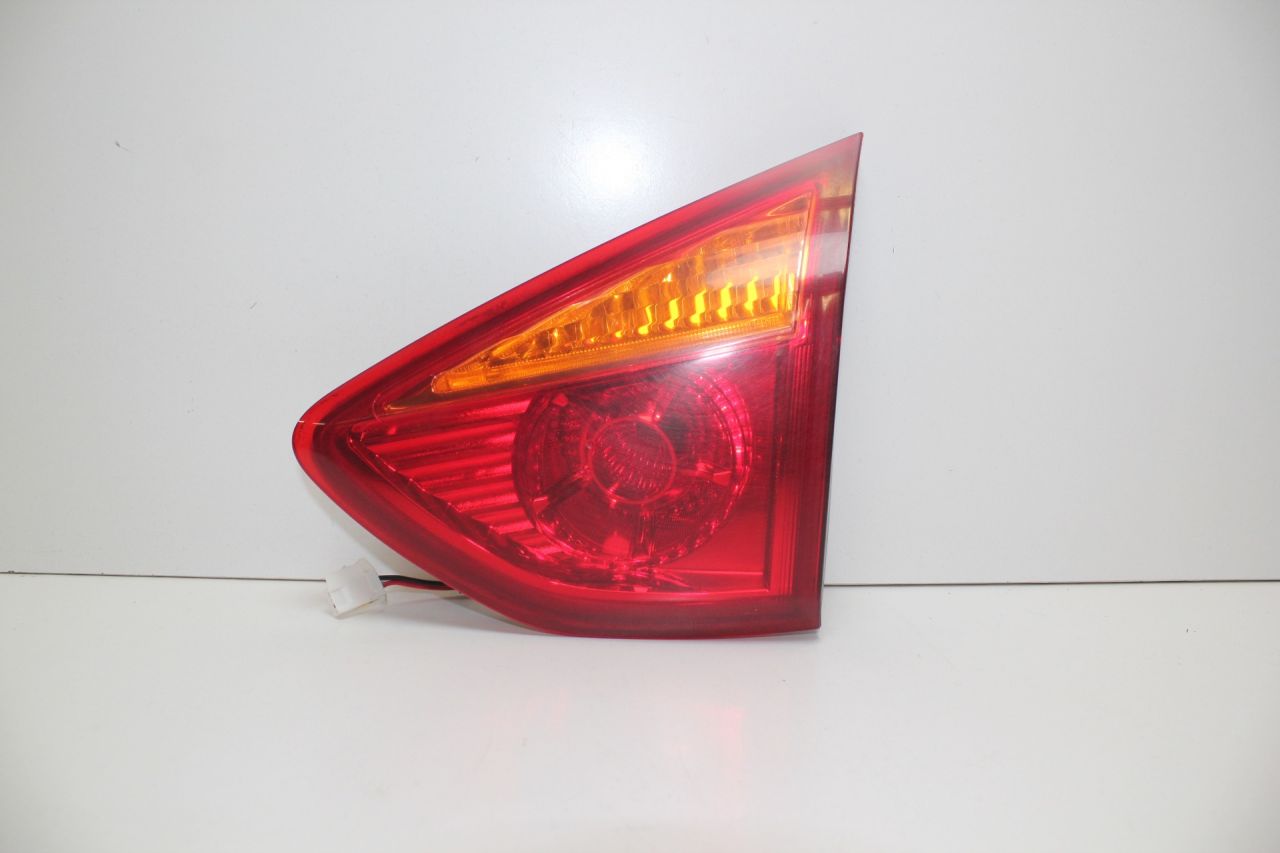 фонарь крышки багажника правый JAC S3 1 поколение 2019, 1.6 л., бензин, МКПП, серебристый, универсал, передний привод, 4133400U2210 - фото №1