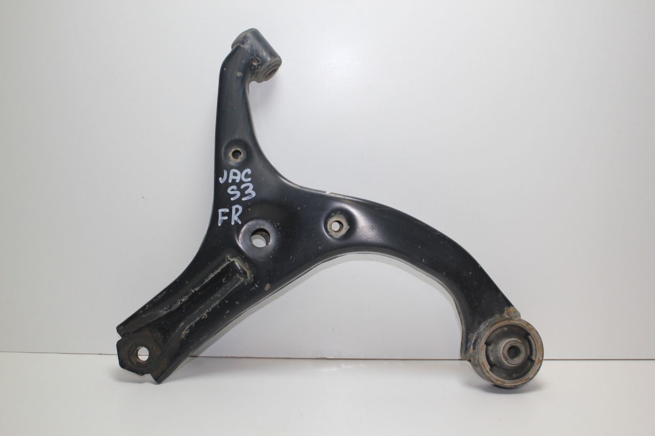 рычаг передний правый JAC S3 1 поколение 2019, 1.6 л., бензин, МКПП, серебристый, универсал, передний привод, 2904400U2210 - фото №1