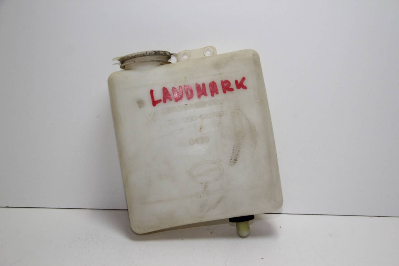 бачок омывателя ZX Landmark 1 поколение V3 2008, 2.4 л., бензин, МКПП, серый, универсал, полный привод, 52070100000 - фото №1