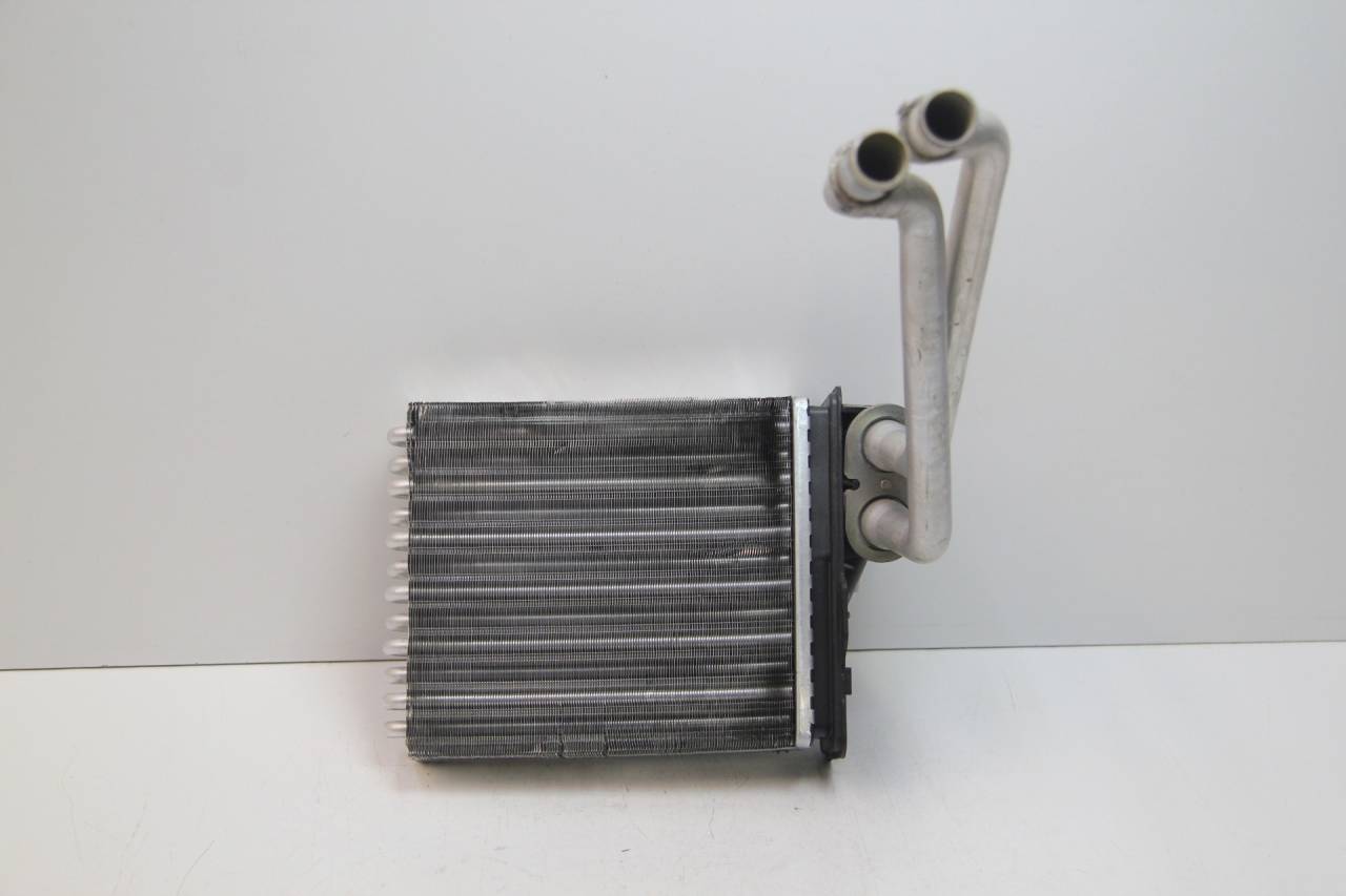 радиатор отопителя (печки) Renault Logan 2 поколение L8 2014, 1.6 л., K7M 812, бензин, МКПП, серебро, седан, передний привод, LRH0998 - фото №1