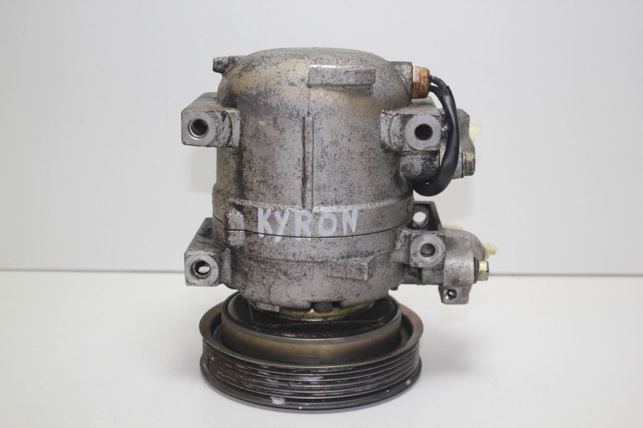 компрессор кондиционера SsangYong Kyron 1 поколение DJ 2006, 2.0 л., D20DT, дизель, МКПП, черный, универсал, полный привод, 6641300015 - фото №1