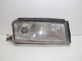 фара правая Skoda Octavia 1 поколение (A4) 1U 1998, 1.8 л., AGN, бензин, МКПП, черный, лифтбэк, передний привод, 24608600RE