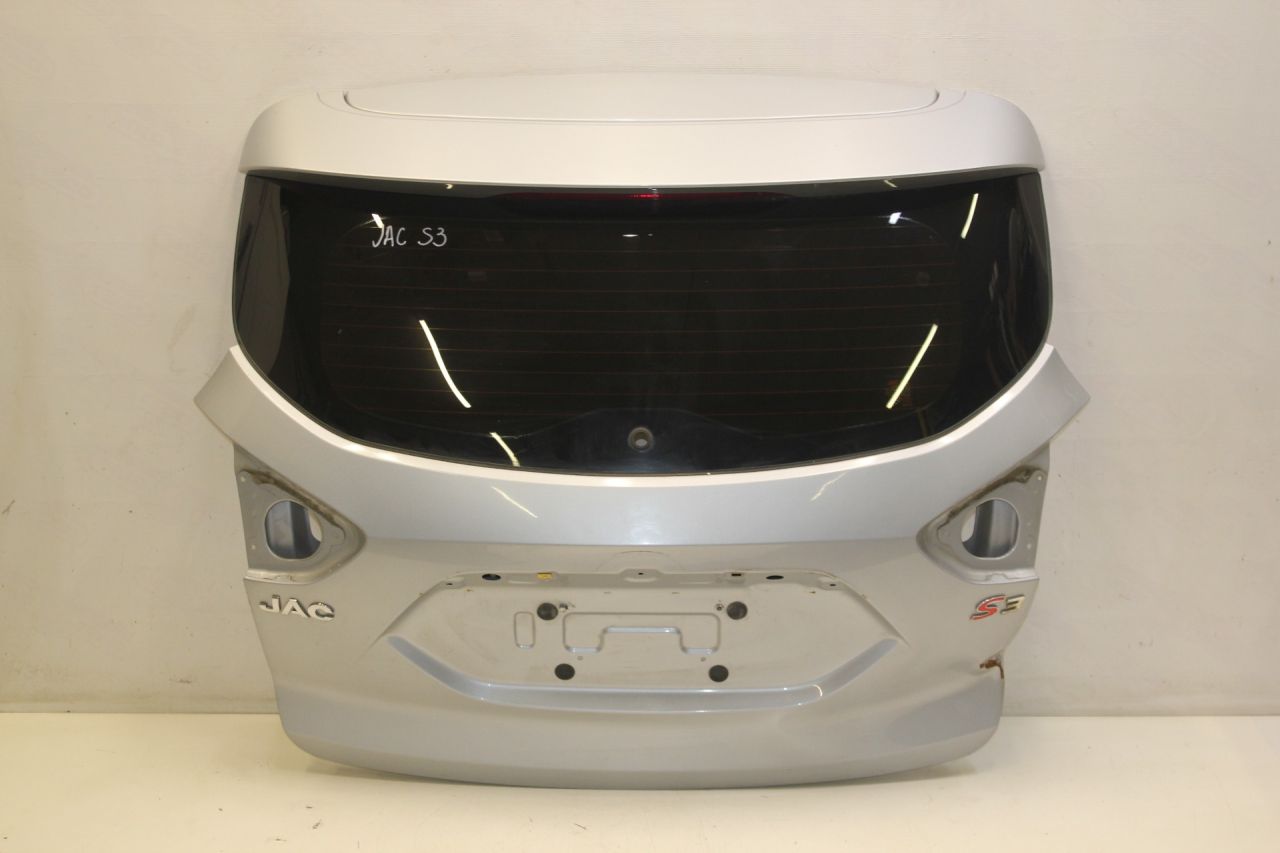 крышка багажника (дверь 3-5) JAC S3 1 поколение 2019, 1.6 л., бензин, МКПП, серебристый, универсал, передний привод, 6301010U2210E - фото №1