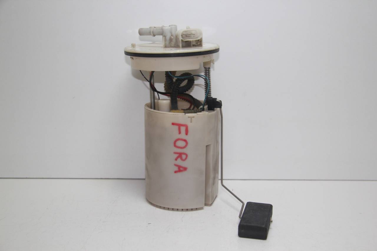 насос топливный Chery Fora 1 поколение 2007, 2.0 л., бензин, МКПП, черный, седан, передний привод, A111106610AB - фото №1