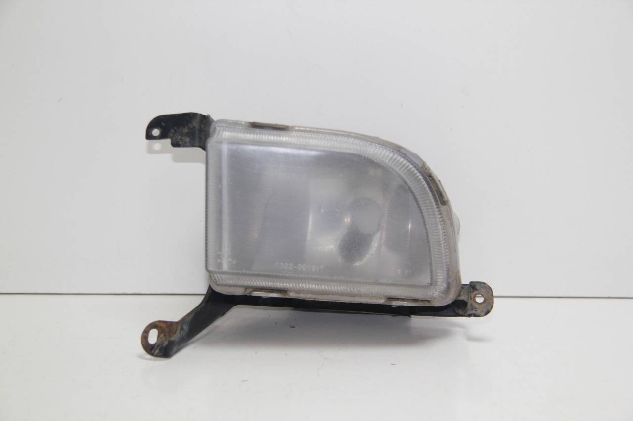 фара противотуманная правая Chevrolet Lacetti 1 поколение J200 2008, 1.4 л., F14D3, бензин, МКПП, серебристый, седан, передний привод - фото №1