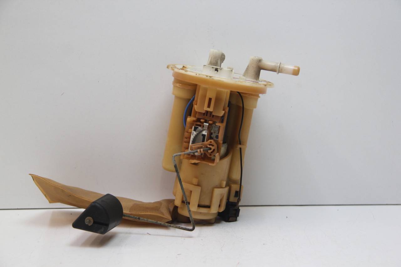 насос топливный Honda Stream 1 поколение RN1 2002, 1.7 л., D17A2, бензин, АКПП, белый, передний привод, правый руль, 1019616852 - фото №1