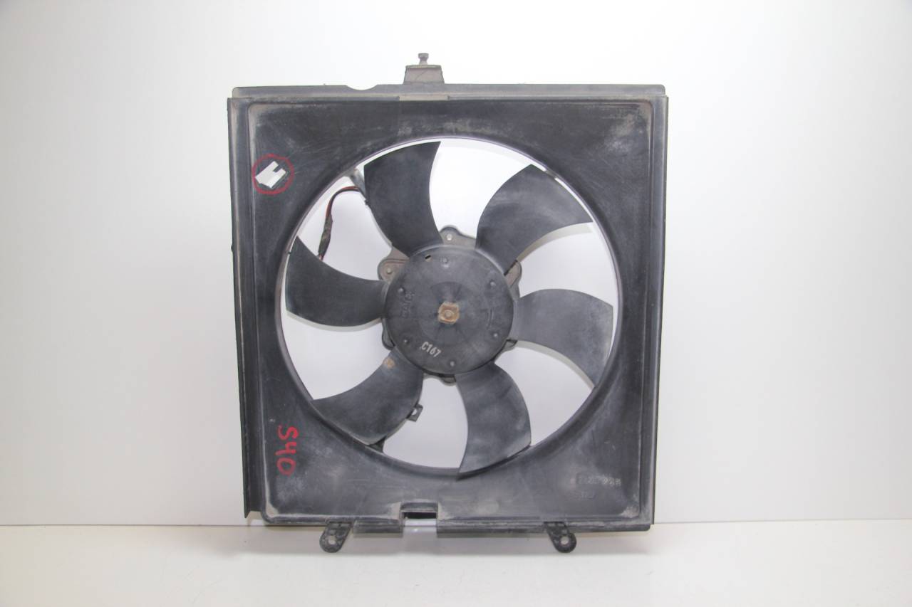 вентилятор радиатора Volvo S40 1 поколение VS16 1997, 2.0 л., B 4204 S, бензин, МКПП, зеленый, передний привод - фото №1
