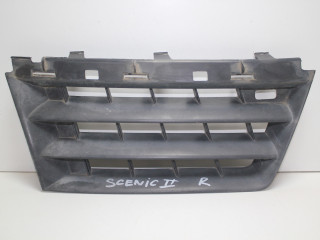 решетка радиатора Renault Scenic 2 поколение JM1B 2005, 1.6 л., K4M T 782, бензин, МКПП, светло-серо-голубой, универсал, передний привод, 8200140330