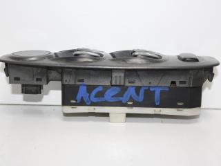 блок управления стеклоподъемниками Hyundai Accent 2 поколение (LC) LC 2001, 1.5 л., бензин, МКПП, синий, седан